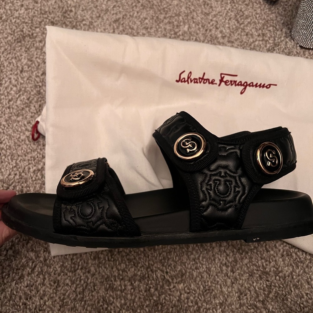 Salvatore Ferragamo sandals 8.5 with duster bag
